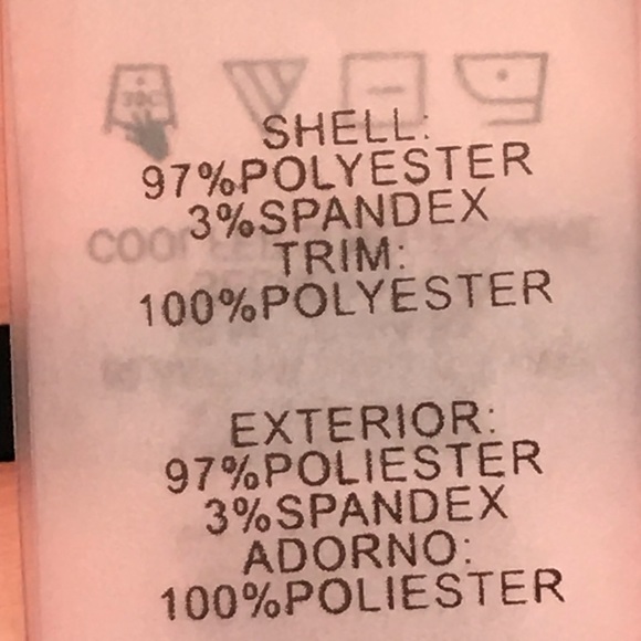 Calvin Klein | Women’s cold shoulder top. Size Medium. Textured fabric. - Picture 5 of 5